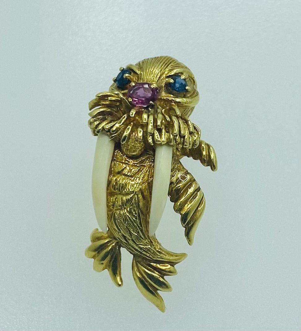 18K Walrus Brooch Vintage