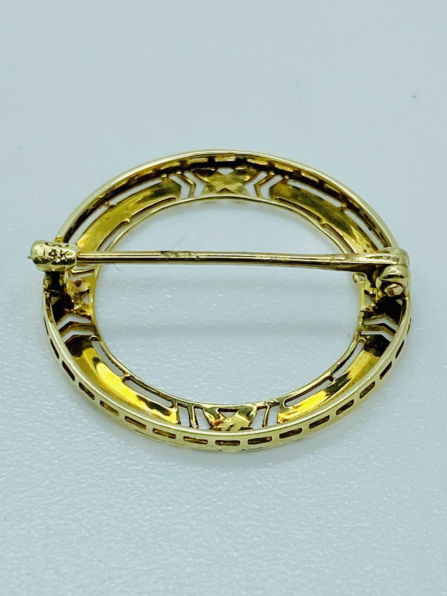 14K Gold Circle Pin VINTAGE