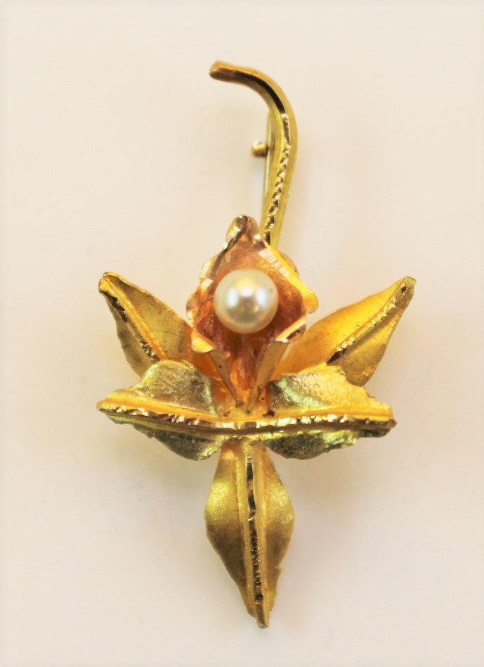 20K Pearl Brooch